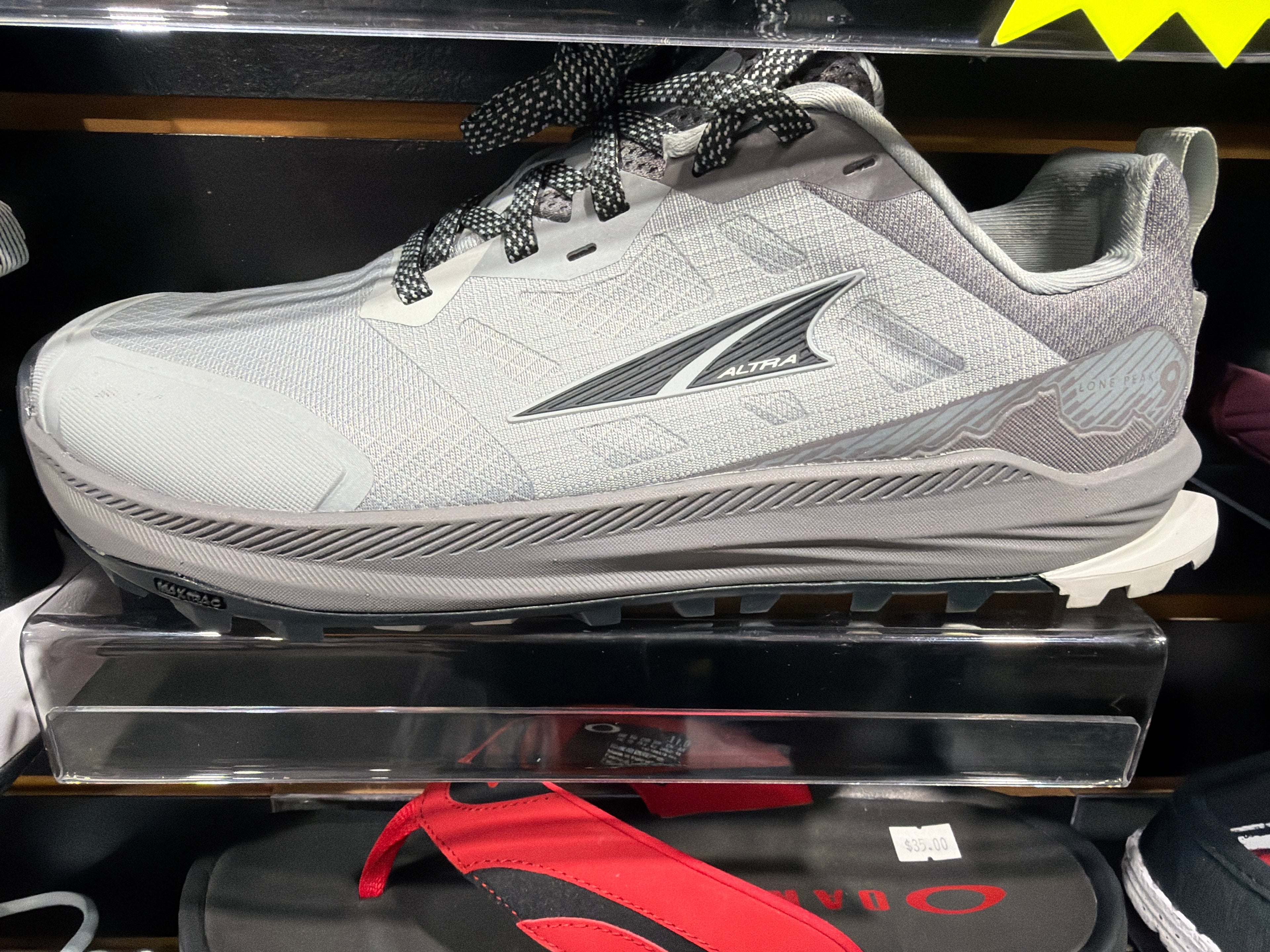 Altra Men's Lone Peak 9 Gray Shoes Size 10